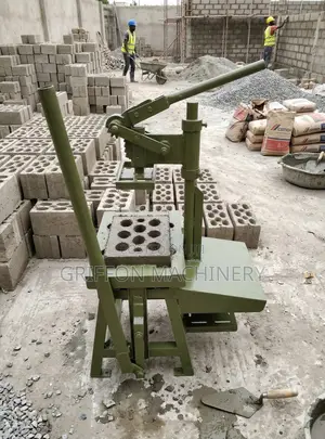 Block Machine / Bricks Pressers Machines