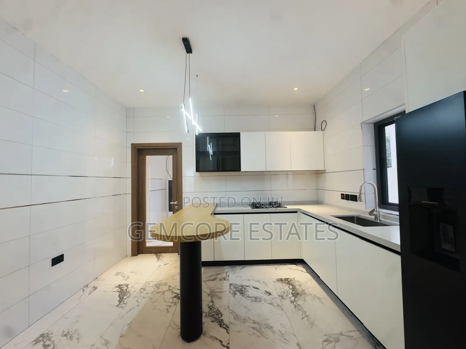 4bdrm House in East Legon for rent