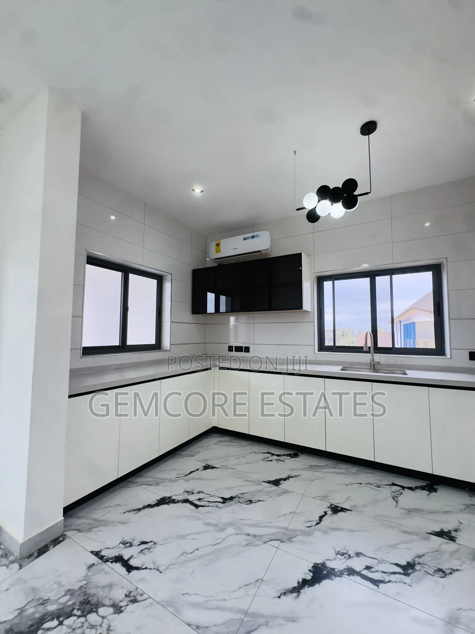 4bdrm House in East Legon for rent