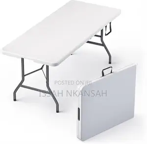 6 Sitter Plastic Table