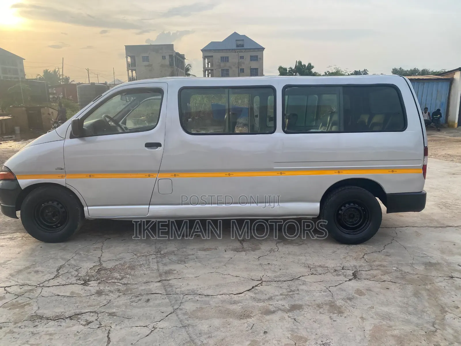 Toyota HiAce 2008 Silver