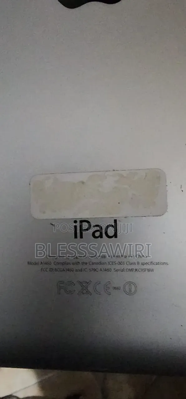 Apple iPad 4 Wi-Fi + Cellular 32 GB Gray