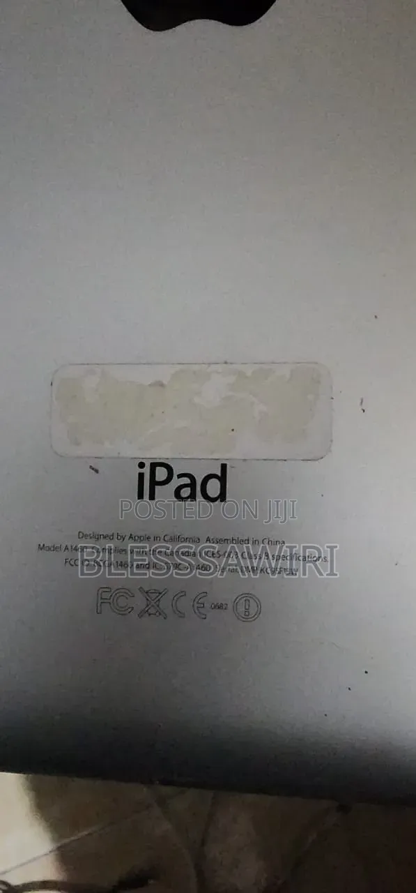 Apple iPad 4 Wi-Fi + Cellular 32 GB Gray