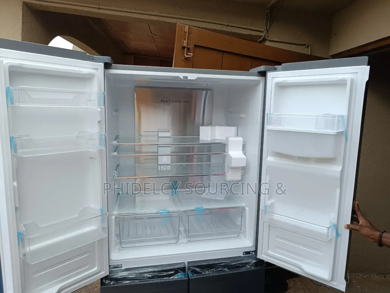 600l 4-Door Refrigerator With Water Dispenser