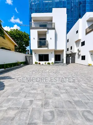 4bdrm Townhouse / Terrace in East Legon for rent