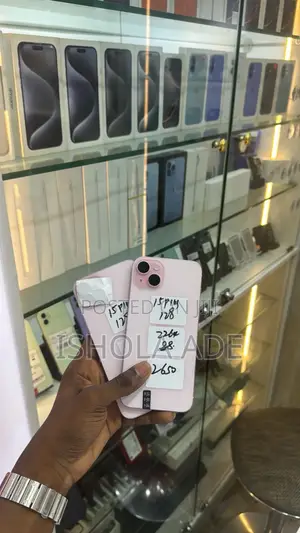 Apple iPhone 15 Plus 128 GB Pink