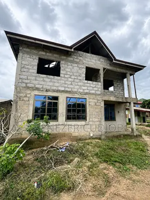 6bdrm House in Kasoa Winga for sale