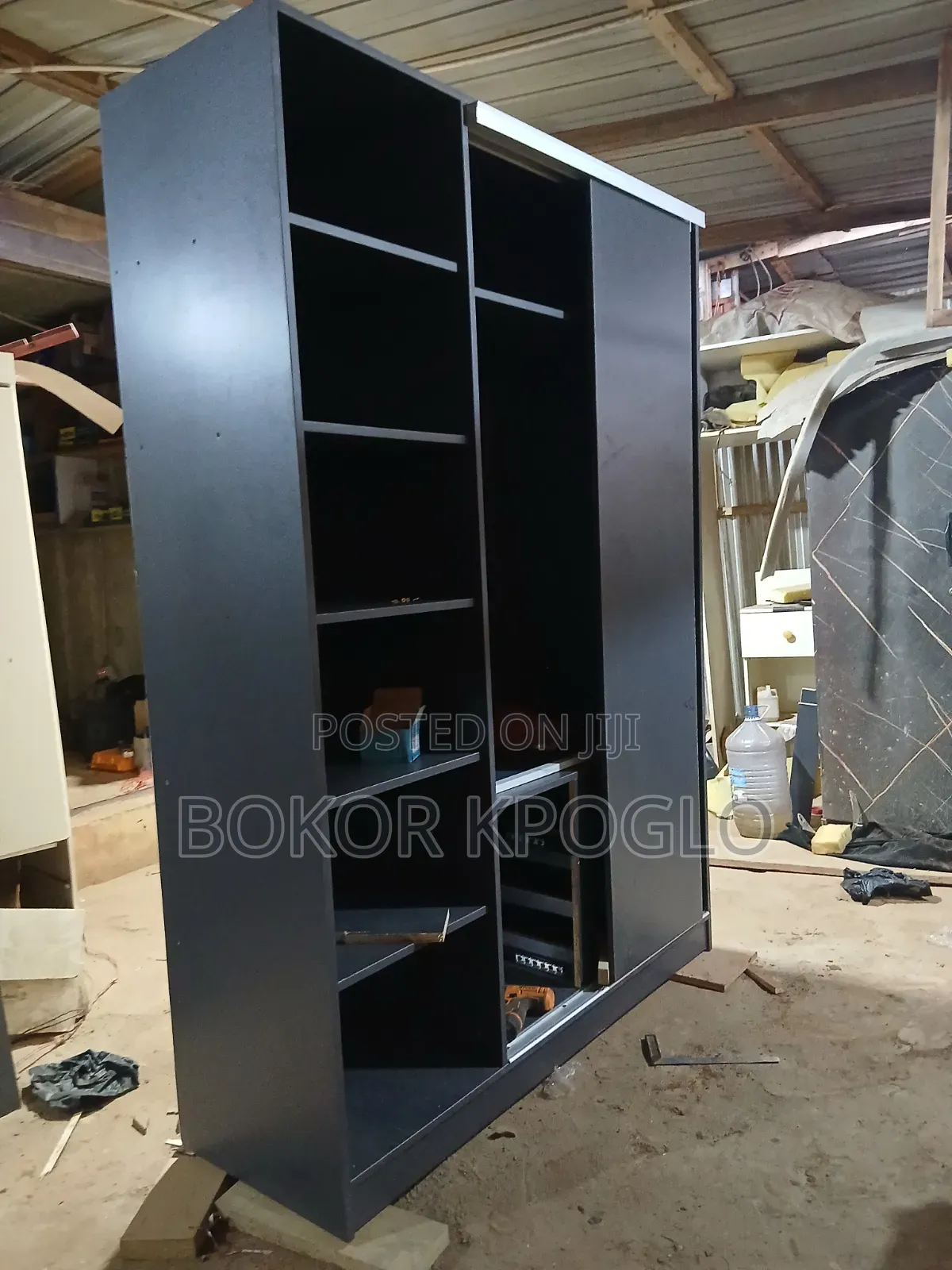 All Types of Wardrobe Is Available