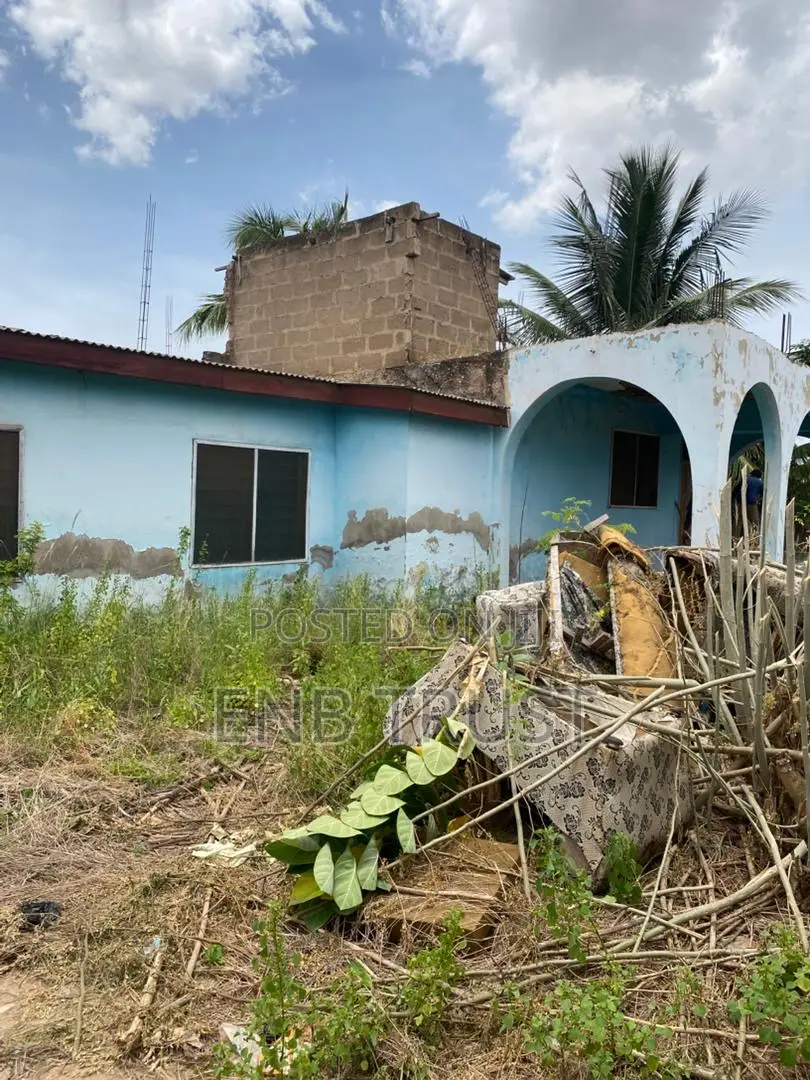 1 Plot of Land at Upsa to East Legon for Sale