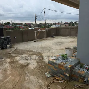 5bdrm House in Jmak, Kumasi Metropolitan for sale