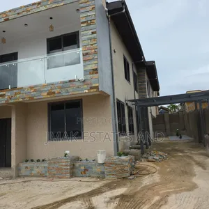 5bdrm House in Jmak, Kumasi Metropolitan for sale