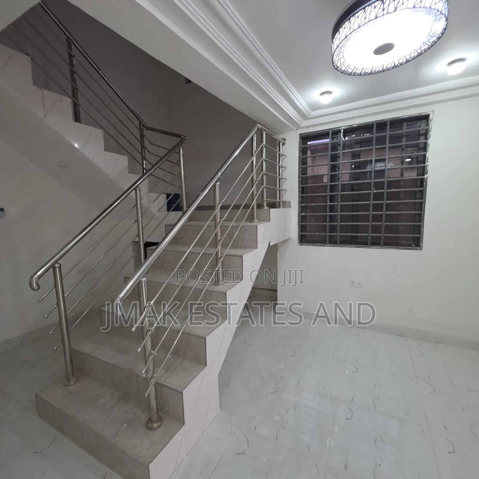5bdrm House in Jmak, Kumasi Metropolitan for sale