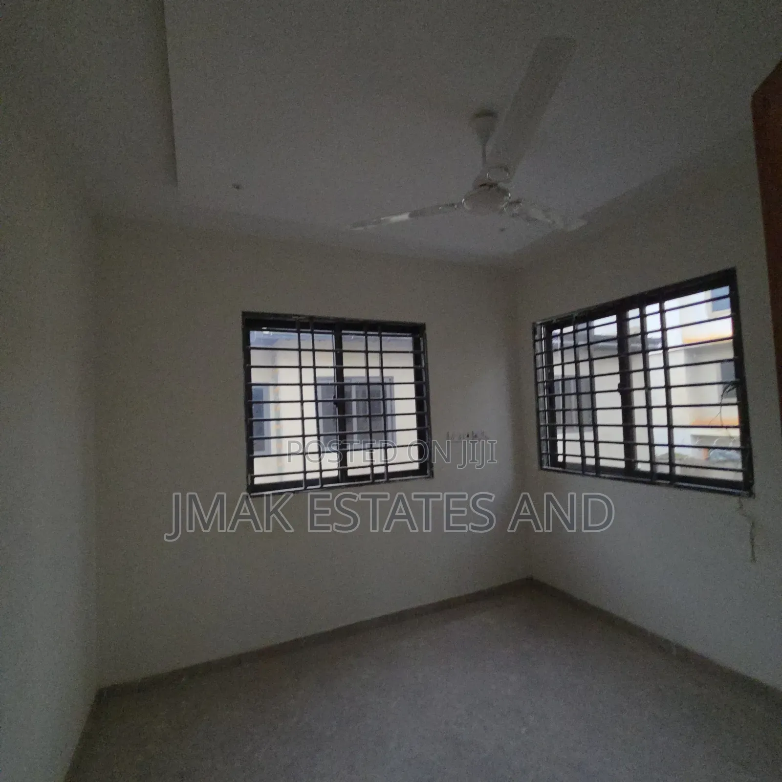 5bdrm House in Jmak, Kumasi Metropolitan for sale