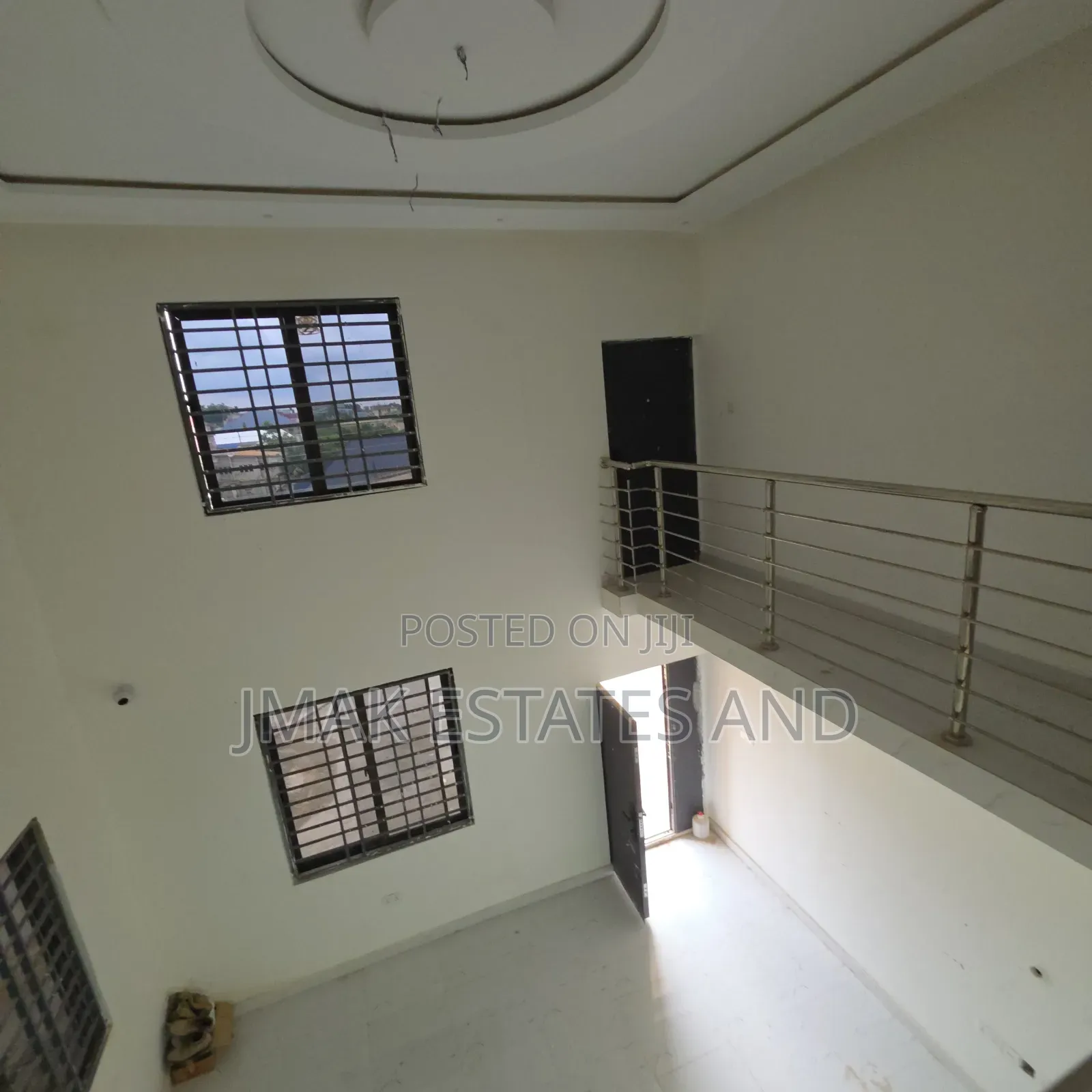 5bdrm House in Jmak, Kumasi Metropolitan for sale