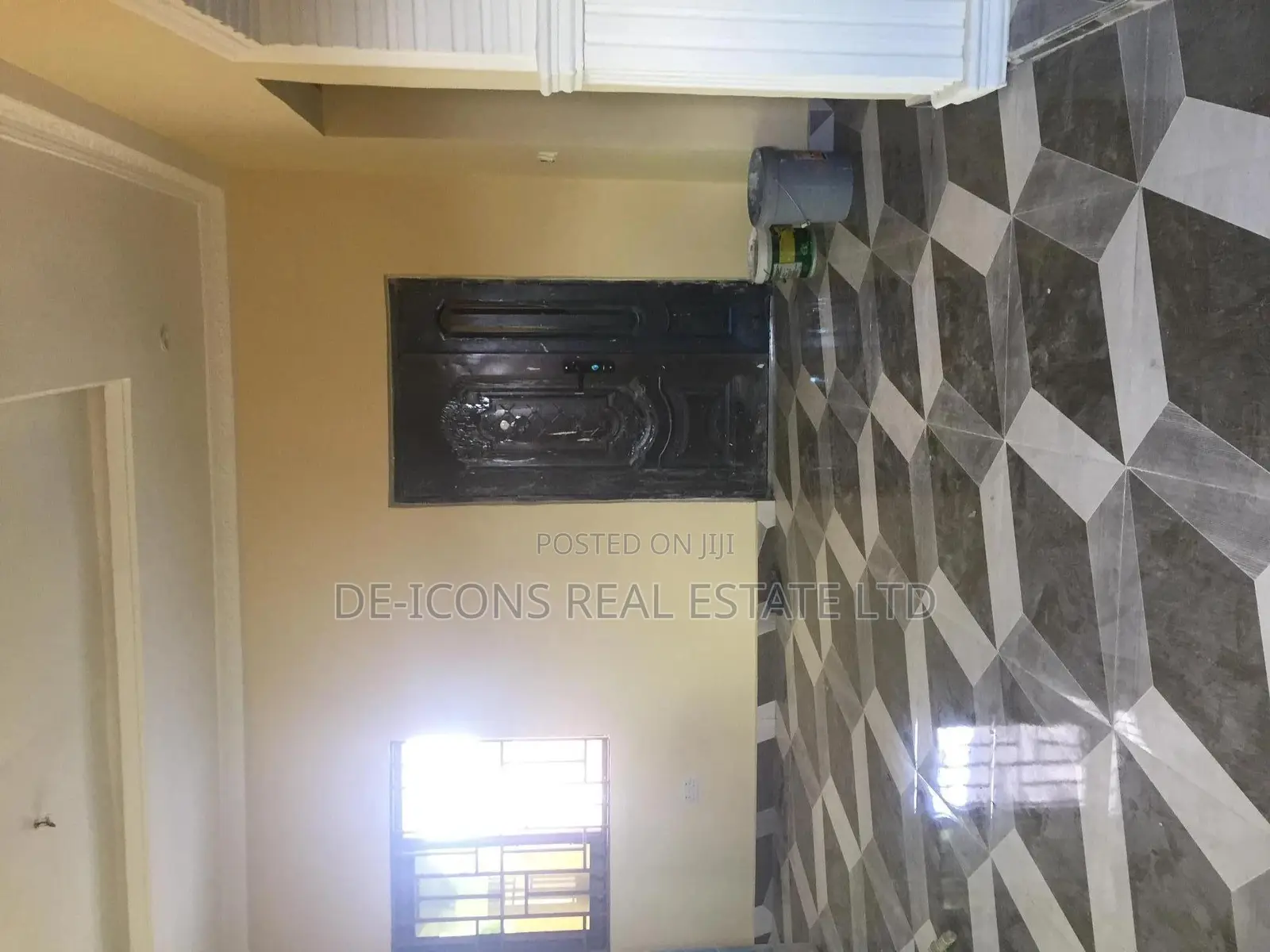 3bdrm House in De-Icons Real, Awutu Senya East Municipal for sale