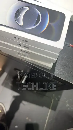 New Apple iPhone 16e 128 GB Black
