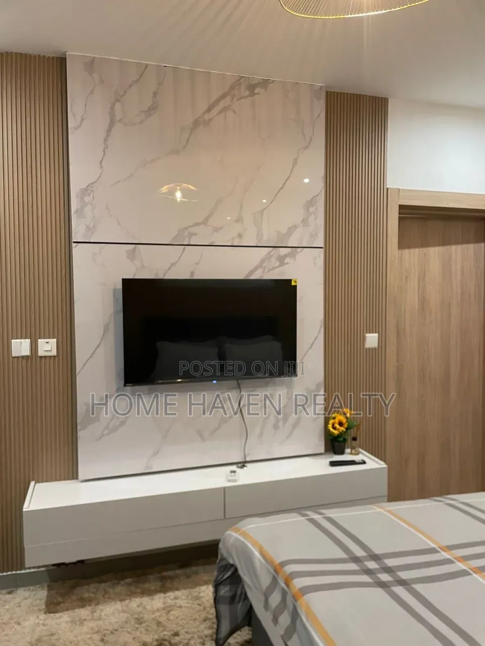 Furnished 1bdrm Apartment in Roman Ridge, Shopping Arcade Area for sale