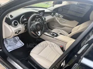 Mercedes-Benz C300 2016 Black