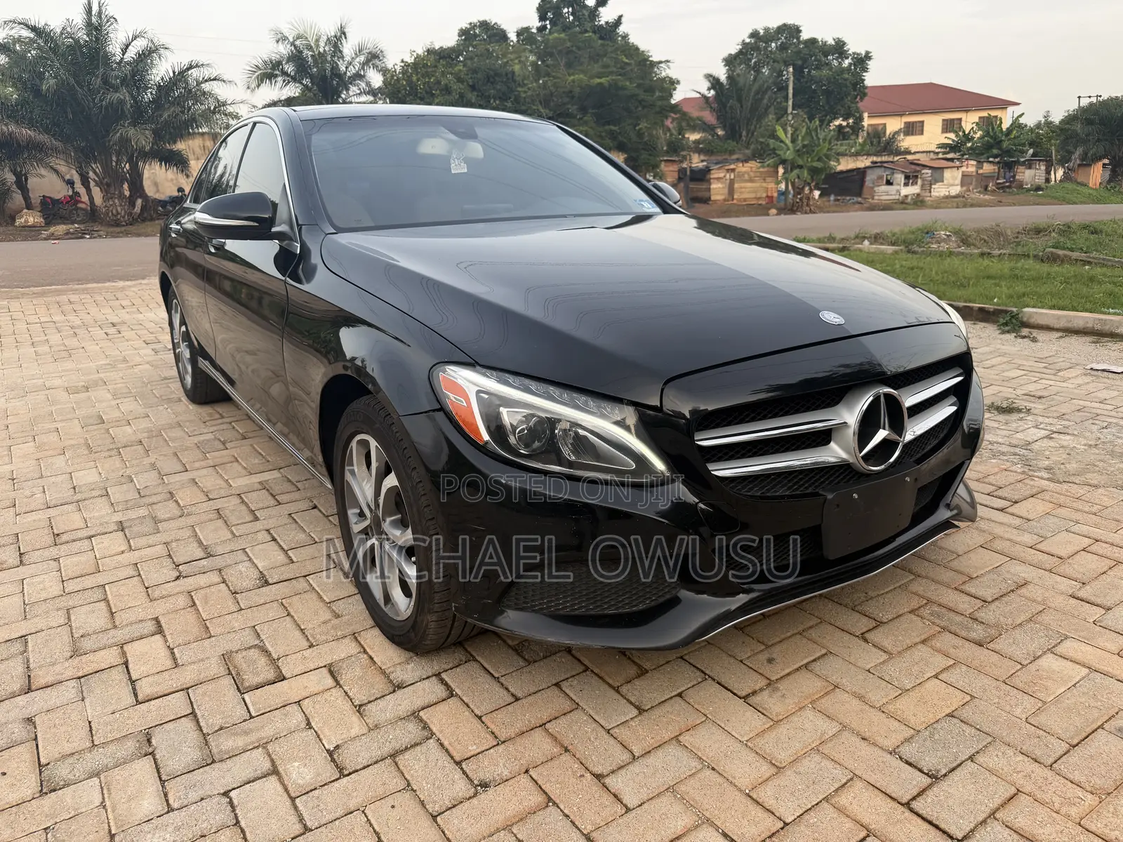 Mercedes-Benz C300 2016 Black