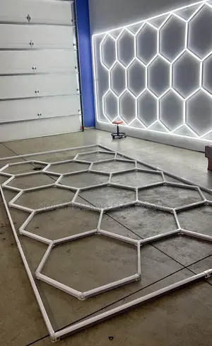 8 Grid Hexagon Light