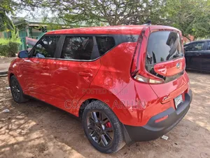 Kia Soul 2022 Red