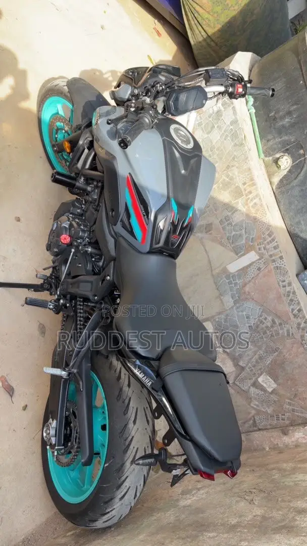 Yamaha FZ 2022 Gray