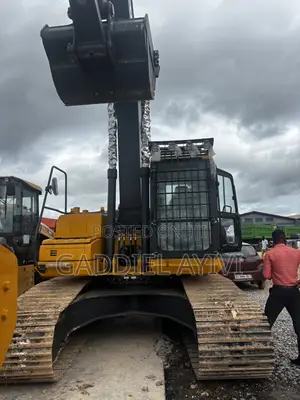 New Shantui Excavator