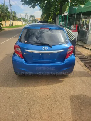 Toyota Vitz 2016 Blue