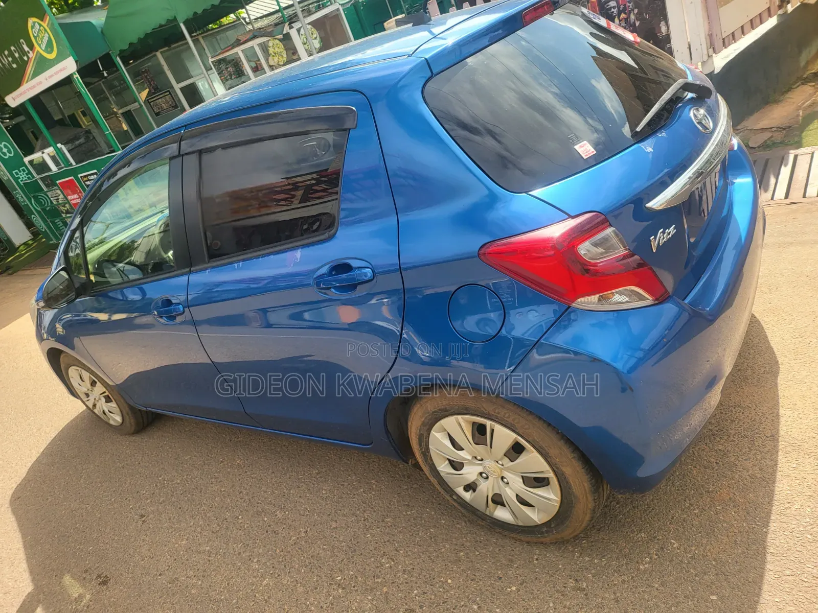 Toyota Vitz 2016 Blue