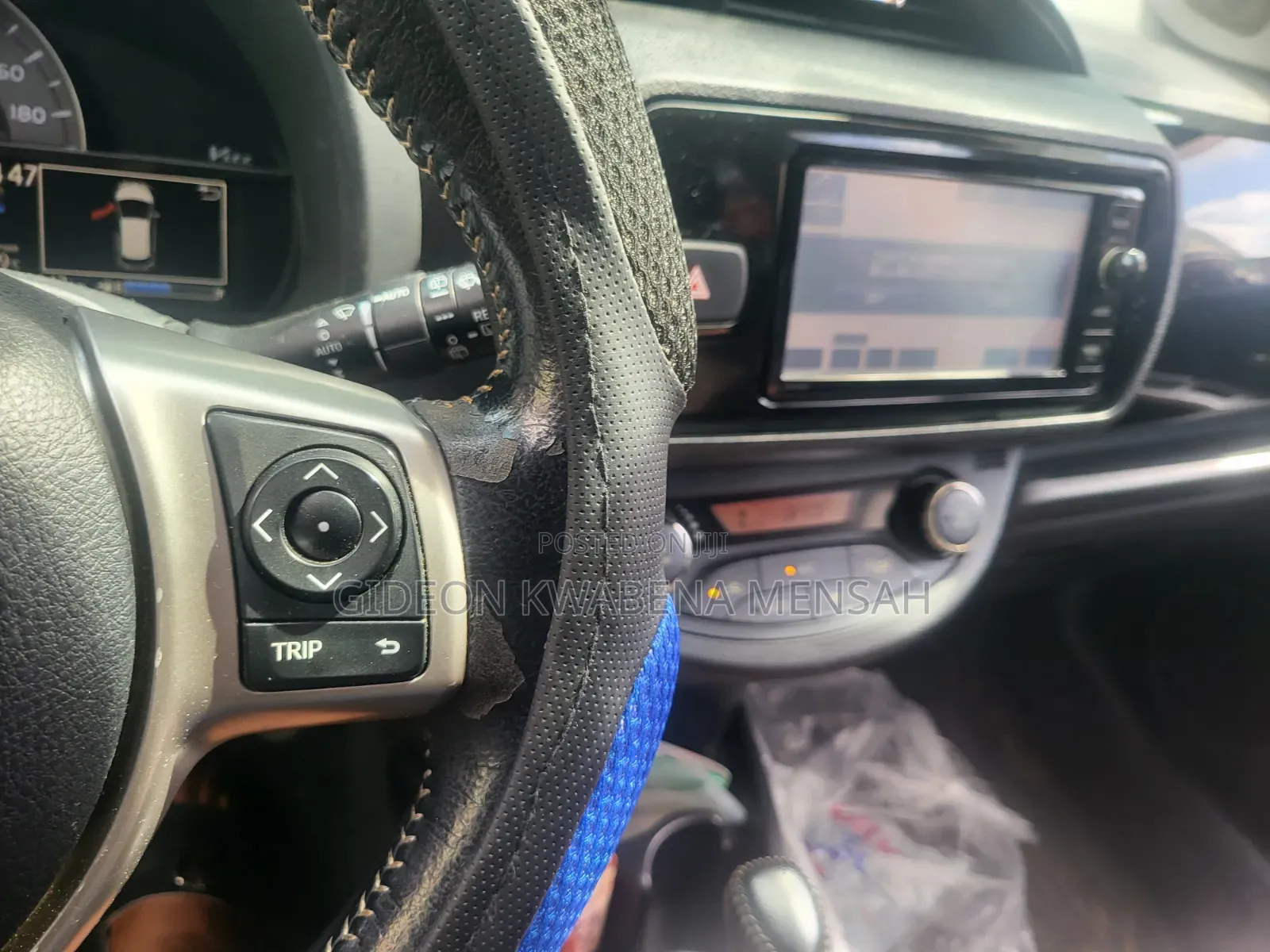 Toyota Vitz 2016 Blue