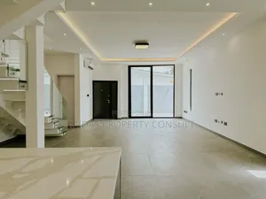 4bdrm House in Dzorwulu for sale