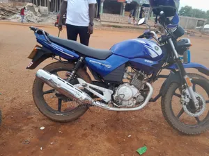 Yamaha YBR125 2026 Blue