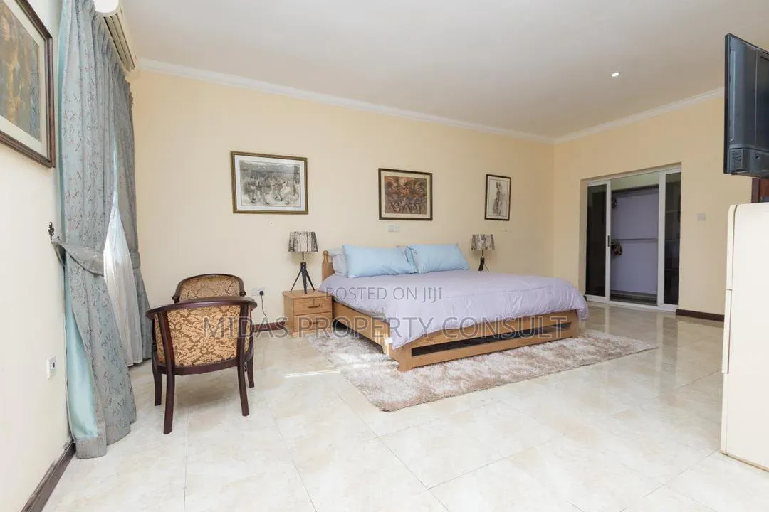 6bdrm House in Kanda for sale