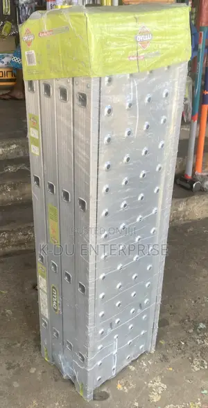 Dyllu Aluminum Folding Ladder 4x4