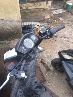Yamaha 2023 White