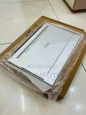 New Laptop Dell XPS 13 32GB Intel Core i7 SSD 512GB