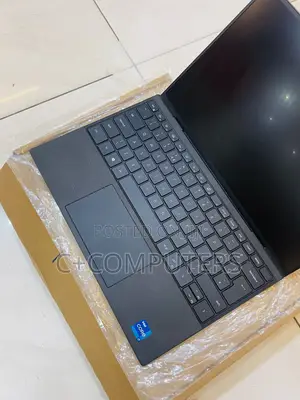 New Laptop Dell XPS 13 32GB Intel Core i7 SSD 512GB