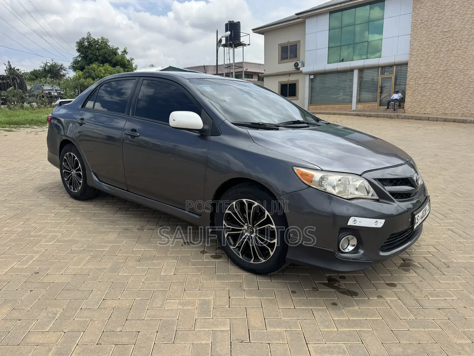 Toyota Corolla S 4dr Sedan (1.8L 4cyl 4A) 2013 Gray