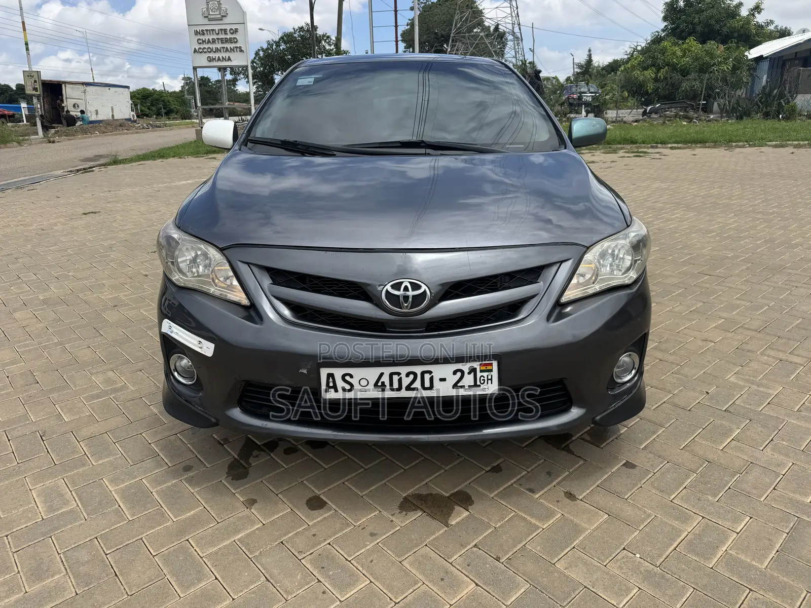 Toyota Corolla S 4dr Sedan (1.8L 4cyl 4A) 2013 Gray