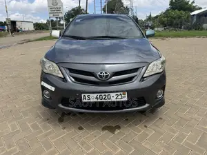 Toyota Corolla S 4dr Sedan (1.8L 4cyl 4A) 2013 Gray