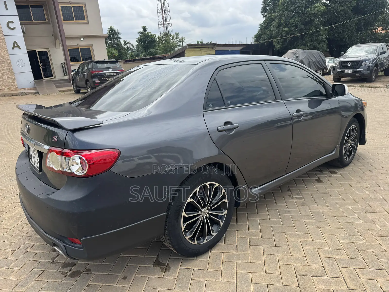 Toyota Corolla S 4dr Sedan (1.8L 4cyl 4A) 2013 Gray