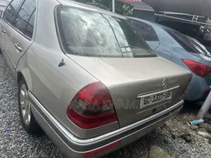 Mercedes-Benz C180 1999 Brown