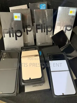 New Samsung Galaxy Z Flip4 256 GB Black
