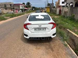 Honda Civic 2017 White