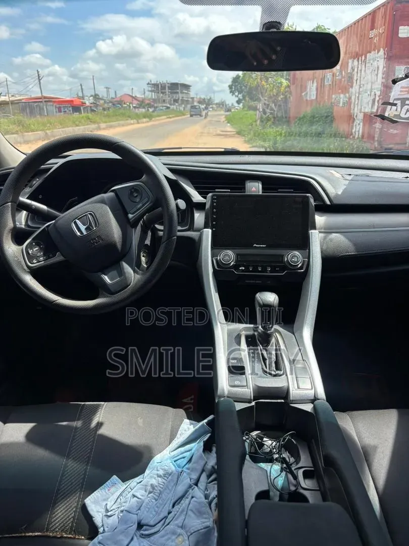 Honda Civic 2017 White