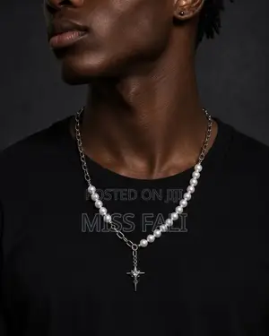 Silver Star Pendant Pearl Chain Necklace