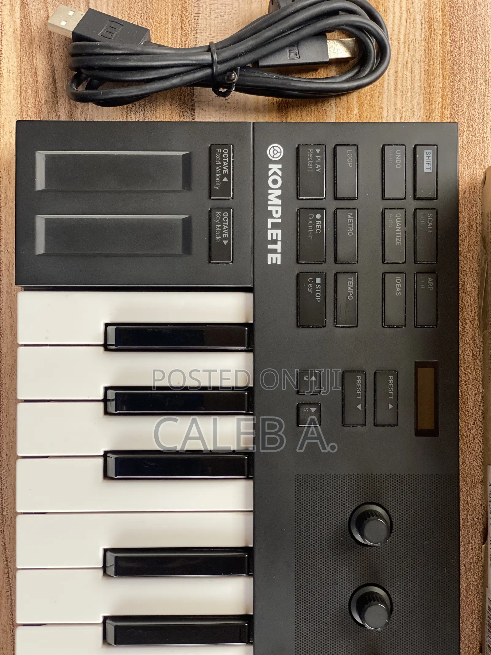 Native Instruments Komplete Kontrol M32 Controller Keyboard
