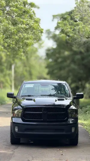 RAM 1500 Classic 2023 Black