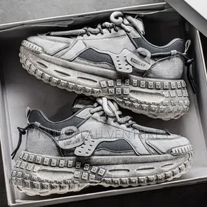 Trendy Unisex Chunky Sneakers – Fashion Meets Comfort