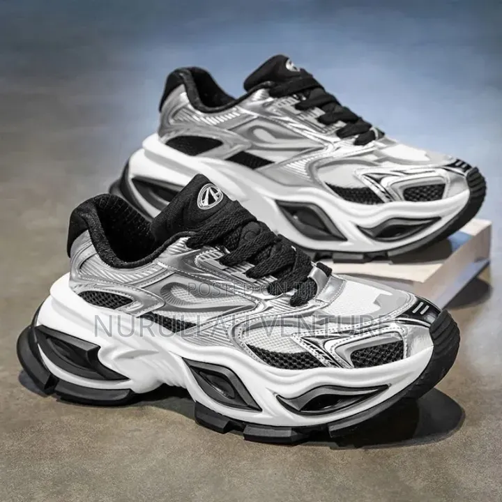 Trendy Unisex Chunky Sneakers – Fashion Meets Comfort